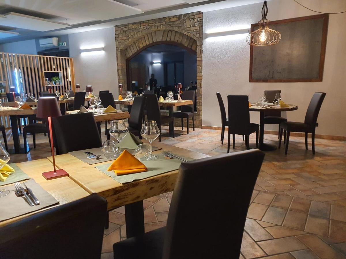 Agriturismo Cascina L'Arche Санто-Стефано-Бельбо Экстерьер фото