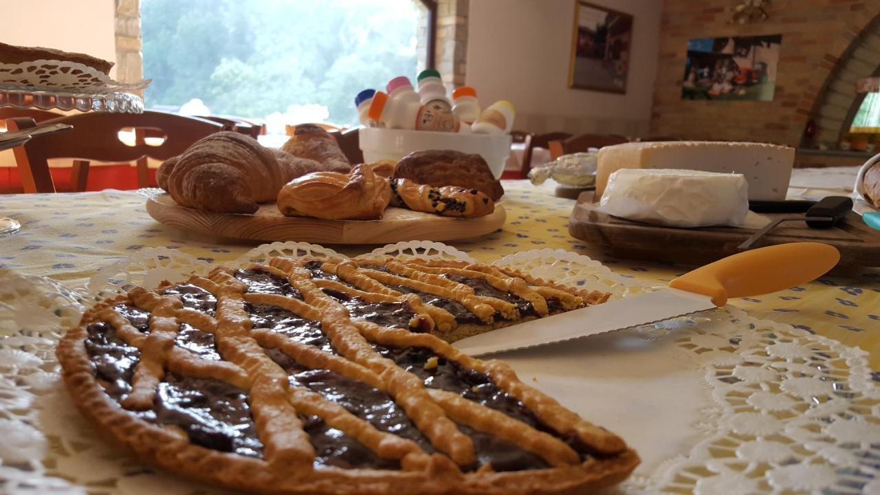 Agriturismo Cascina L'Arche Санто-Стефано-Бельбо Экстерьер фото